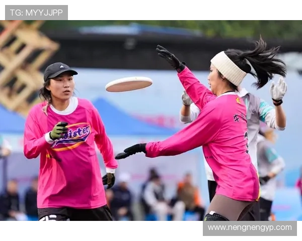 南京飞盘队荣登飞盘节奏排行榜首位引领全国飞盘热潮